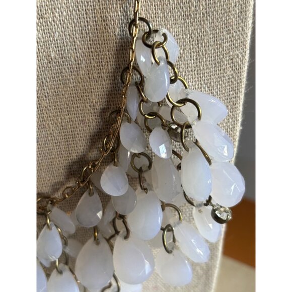 vintage Natasha White Teardrop Cluster Statement Necklace By Natasha Gold-Tone C - Picture 13 of 15